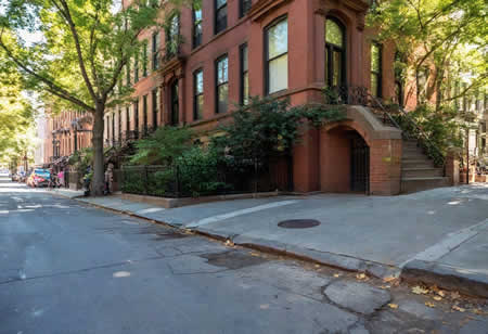 Who Can be Held Liable for Sidewalk Defects in NYC
